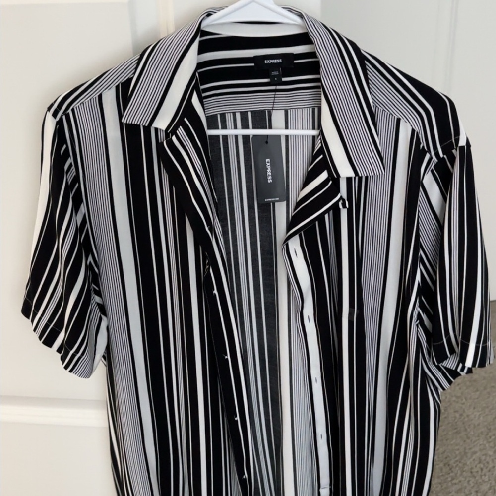 Express Monochrome Striped Men's Shirt